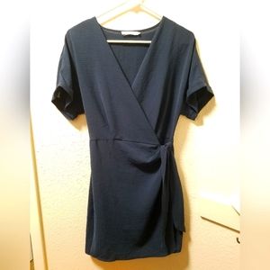 Short sleeve dress